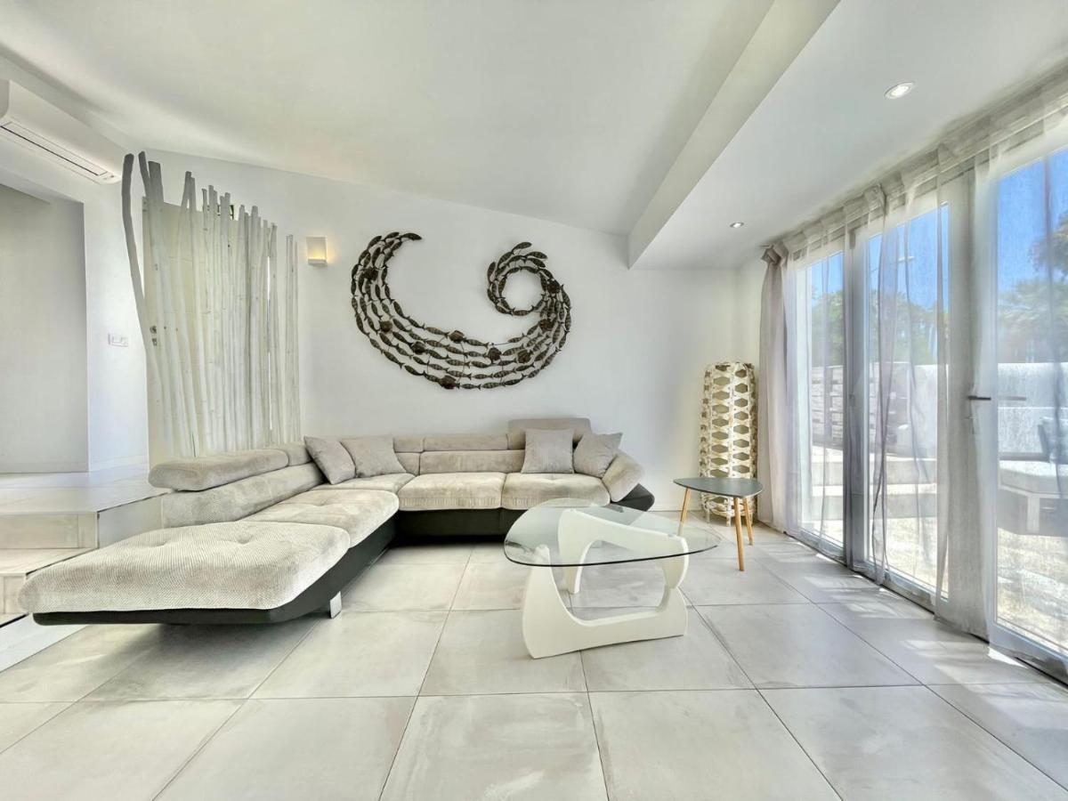 Villa 12 Адехе Экстерьер фото